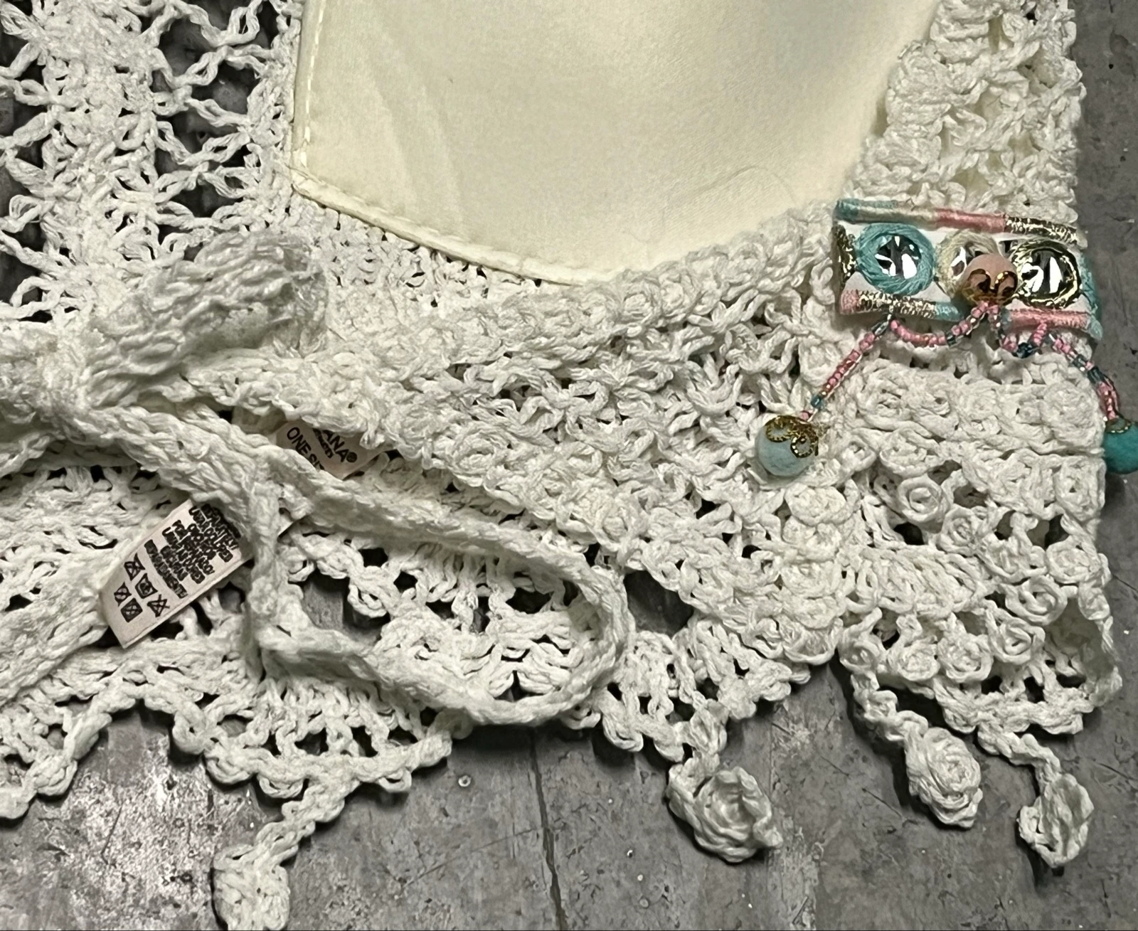 Top de crochê com contas e bolinhas – photo 17